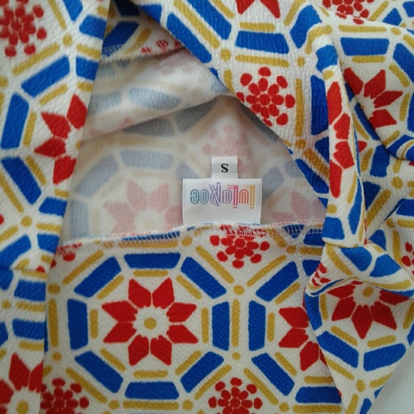 LuLaRoe NWOT Cassie Penci Skirt Red Blue Holiday - Picture 8 of 8